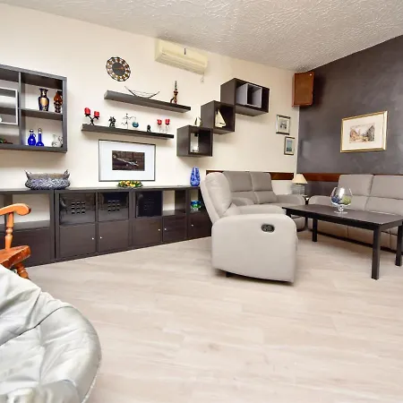 בית נופש Goga By Interhome *