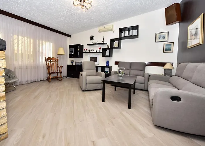 Holiday Goga Holiday home Sukosan